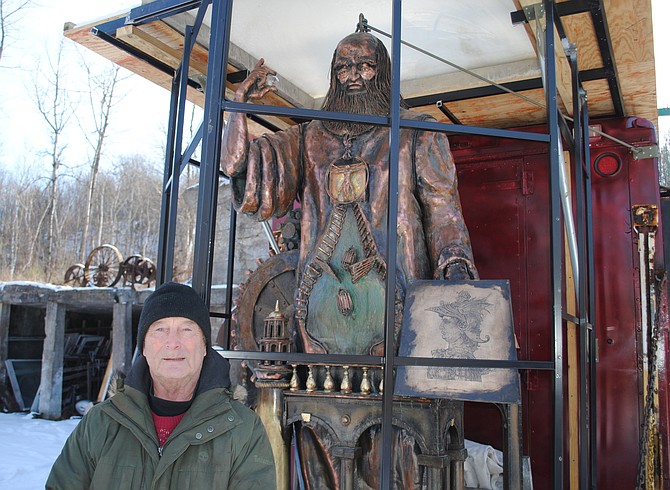New Haven artist sets off on USA road tour with giant Da Vinci statue